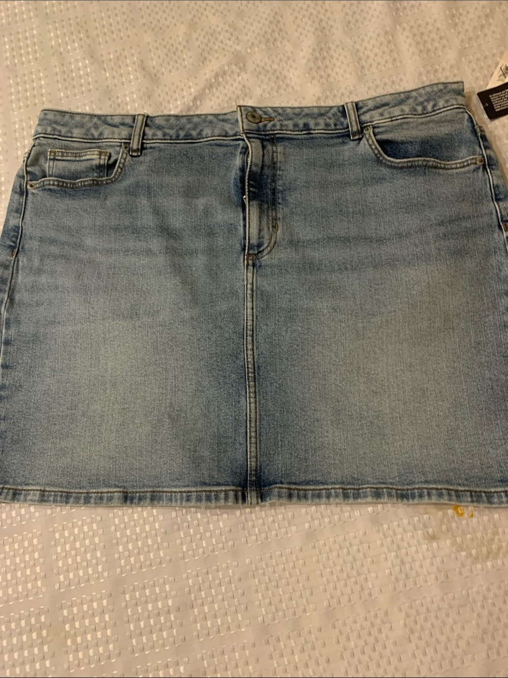 Joe Fresh light blue denim mini skirt, size 18W, new with tags.
